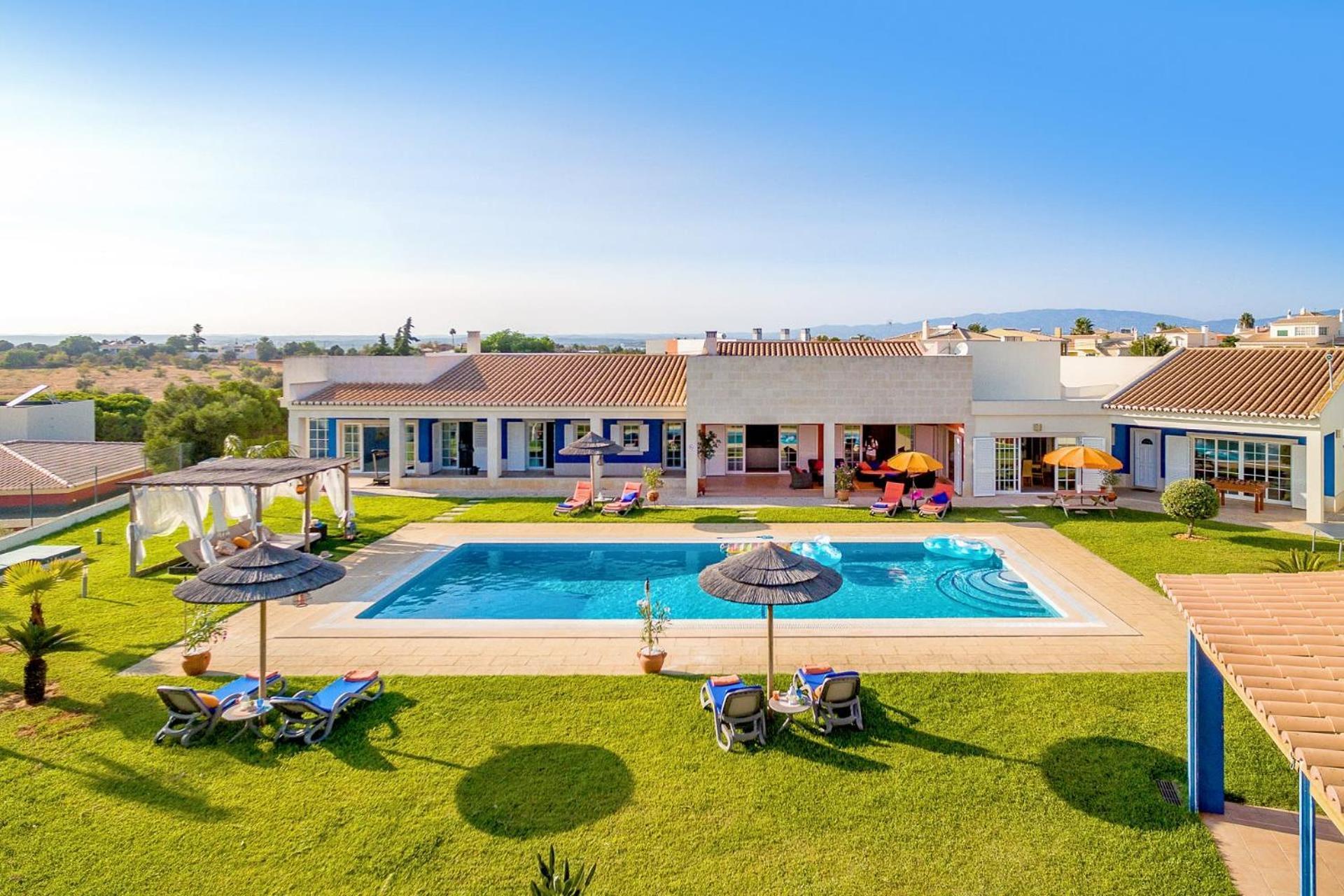 Amazing With Pool Gym And *